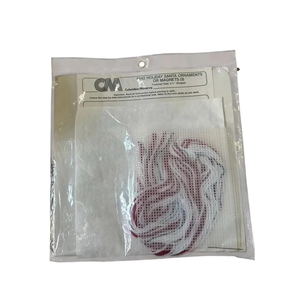 Christmas Santa Face Magnet Ornament Plastic Canvas/Embroidery Needlepoint Kit‎